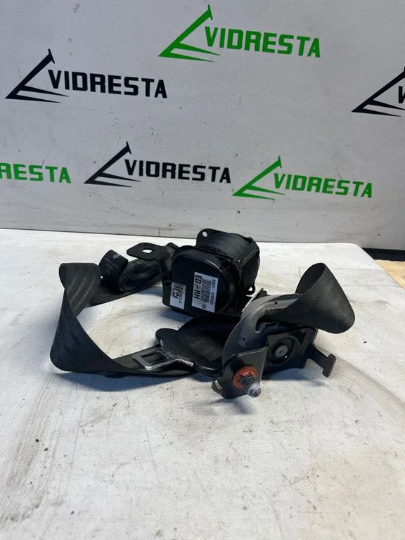 Pas bezpieczeństwa tylny 898203U200