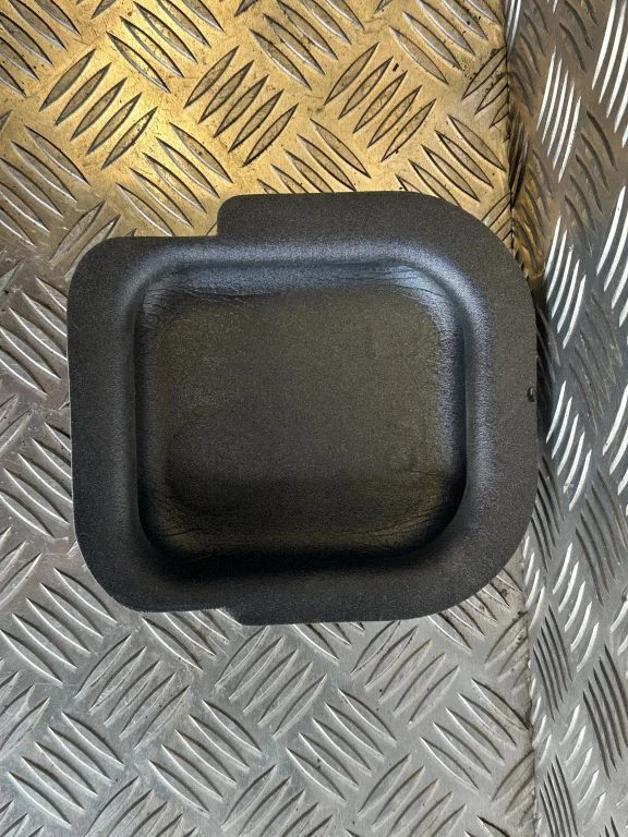 Trunk/boot trim cover 13251573
