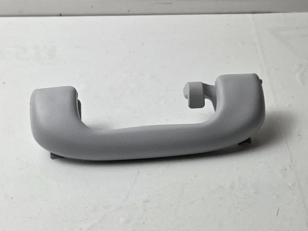 Rear interior roof grab handle 5001470005