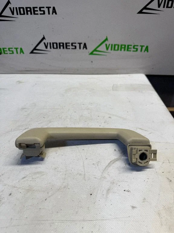 Rear interior roof grab handle