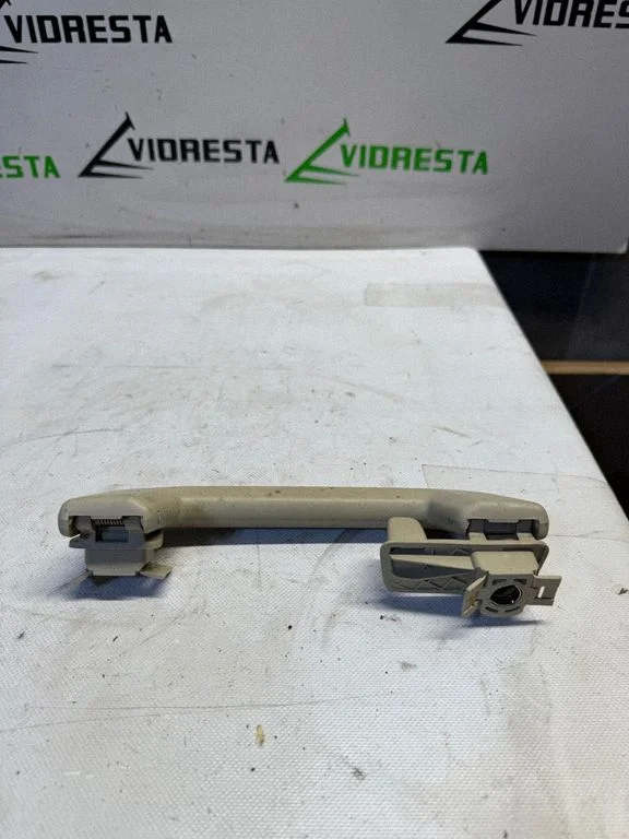 Rear interior roof grab handle