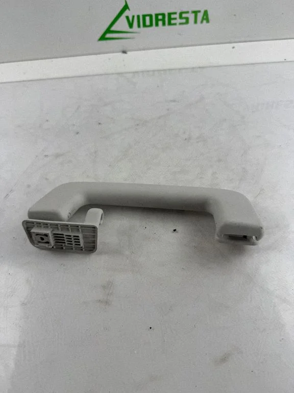 Tagumine lae käepide – Ford Focus (2018-)