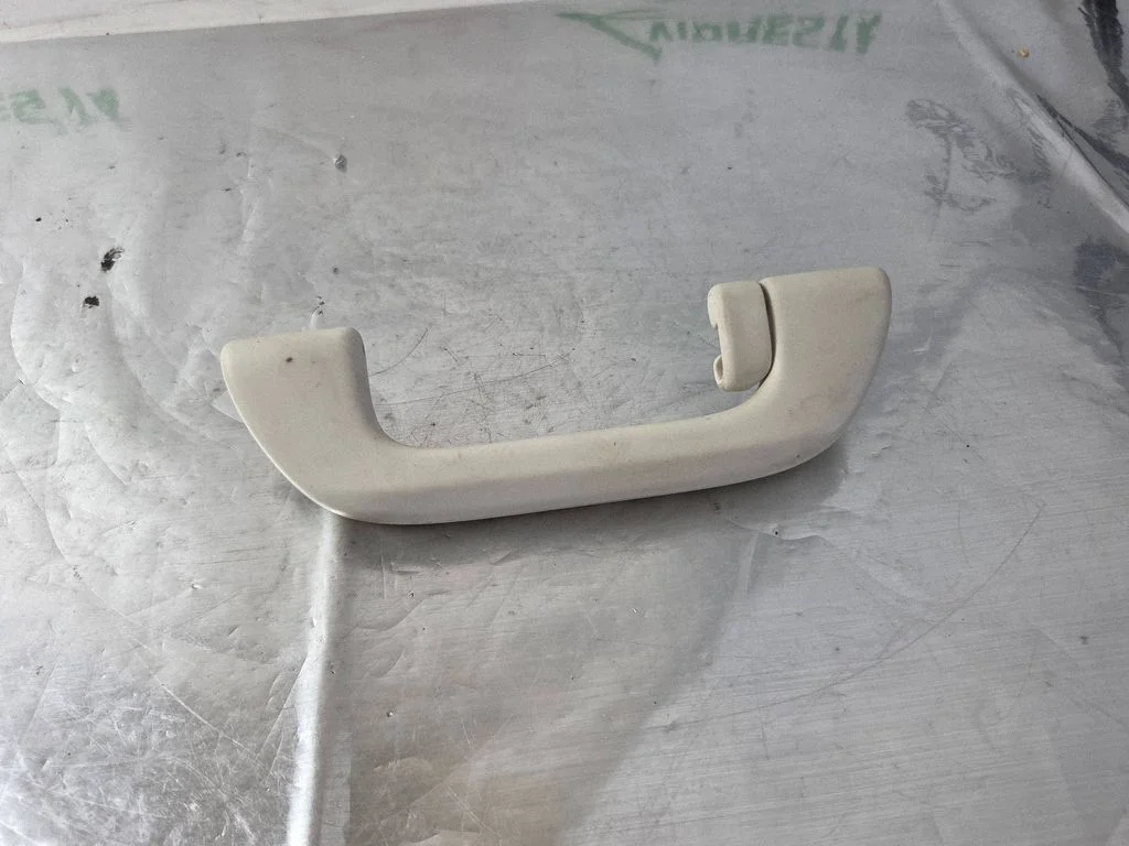 Tagumine lae käepide – Honda CR-V (2013-2016)
