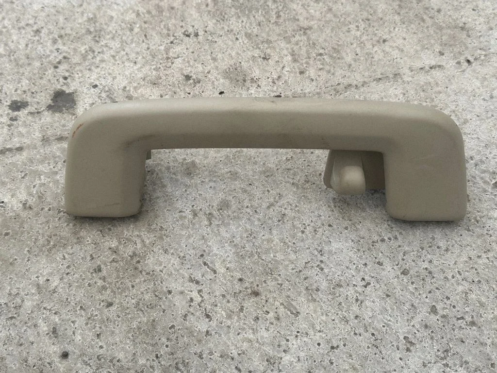 Rear interior roof grab handle