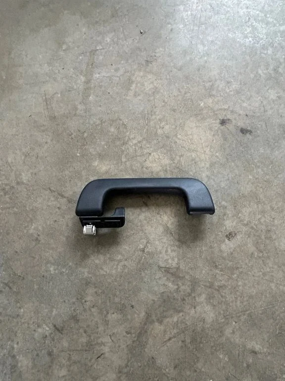 Rear interior roof grab handle – Audi A4 Allroad B8 (2008-2016)