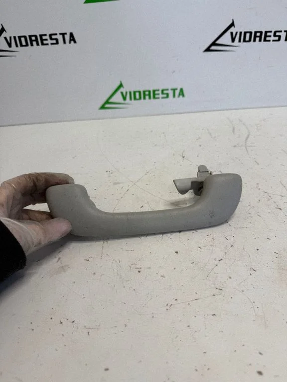 Rear interior roof grab handle
