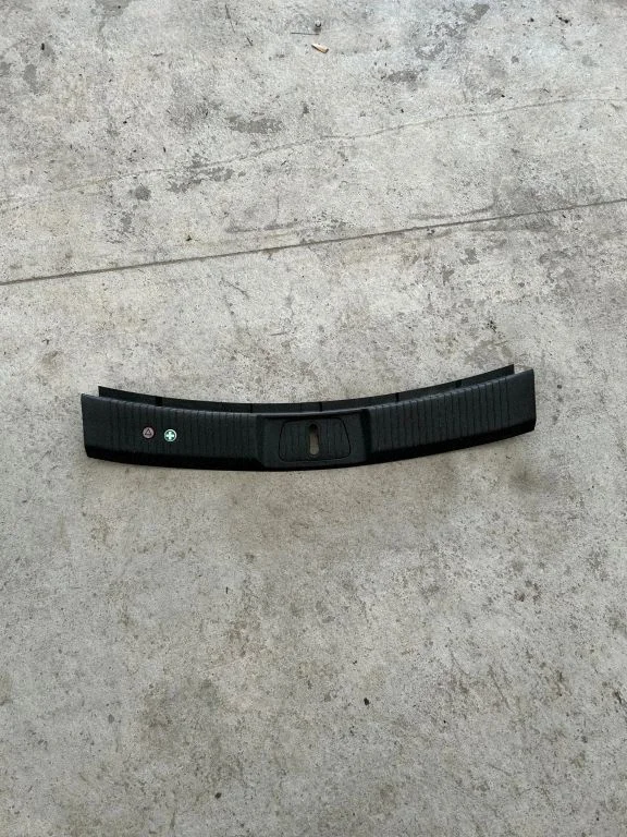 Trunk/boot sill cover protection AA38189