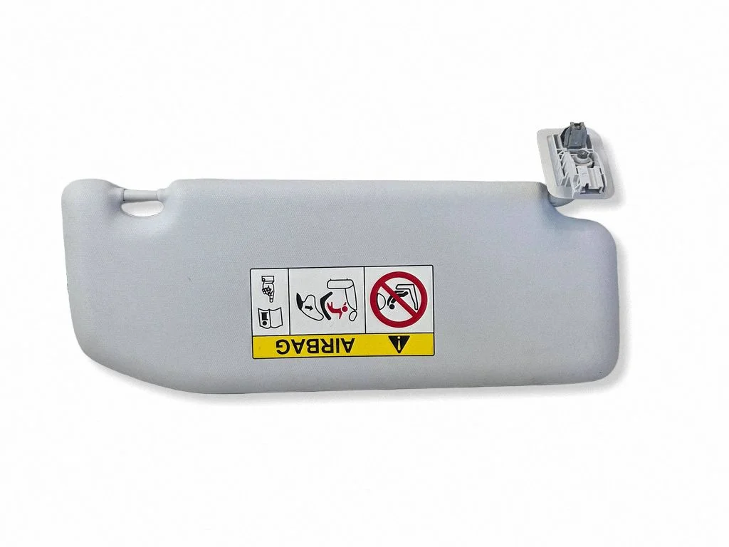 Sun visor – right