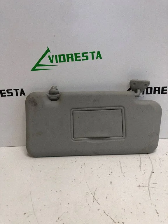 Sun visor