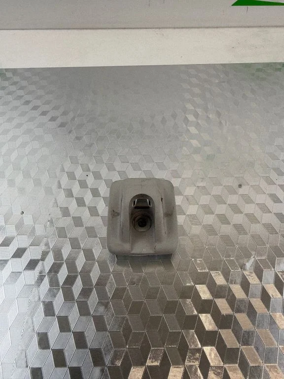 Sun visor clip/hook/bracket