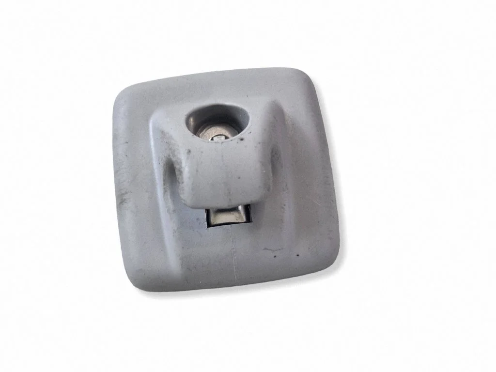 Sun visor clip/hook/bracket