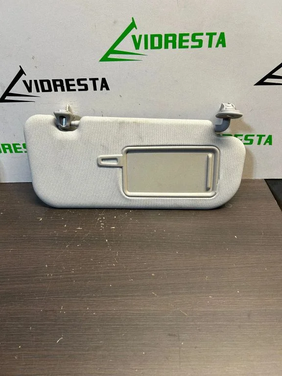 Sun visor