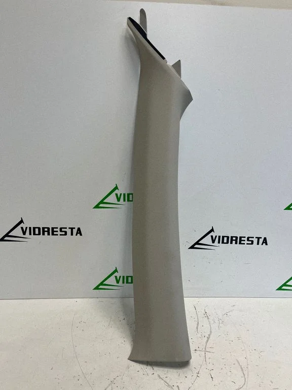 (A) statņa apdare D09W68170