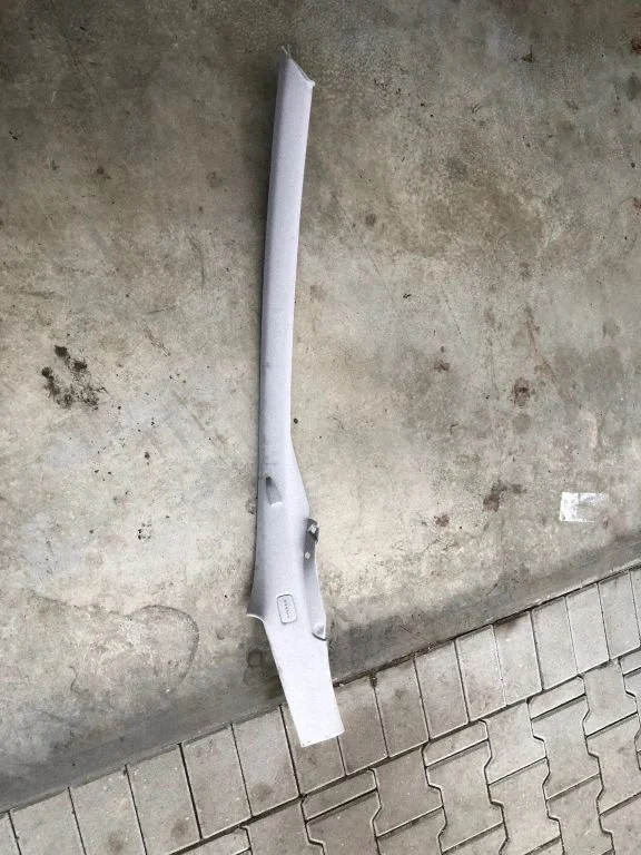 (A) pillar trim 9677054677