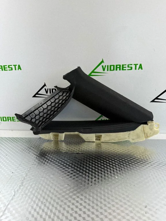 (B) pillar trim (top) – Audi A4 Allroad B8 (2008-2016)