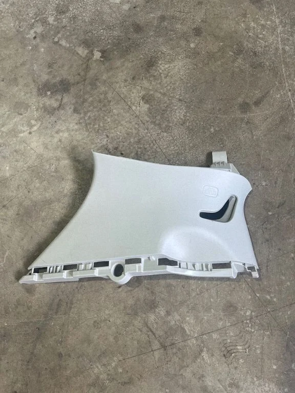 (C) piilari kate – Honda HR-V (2015-2020)