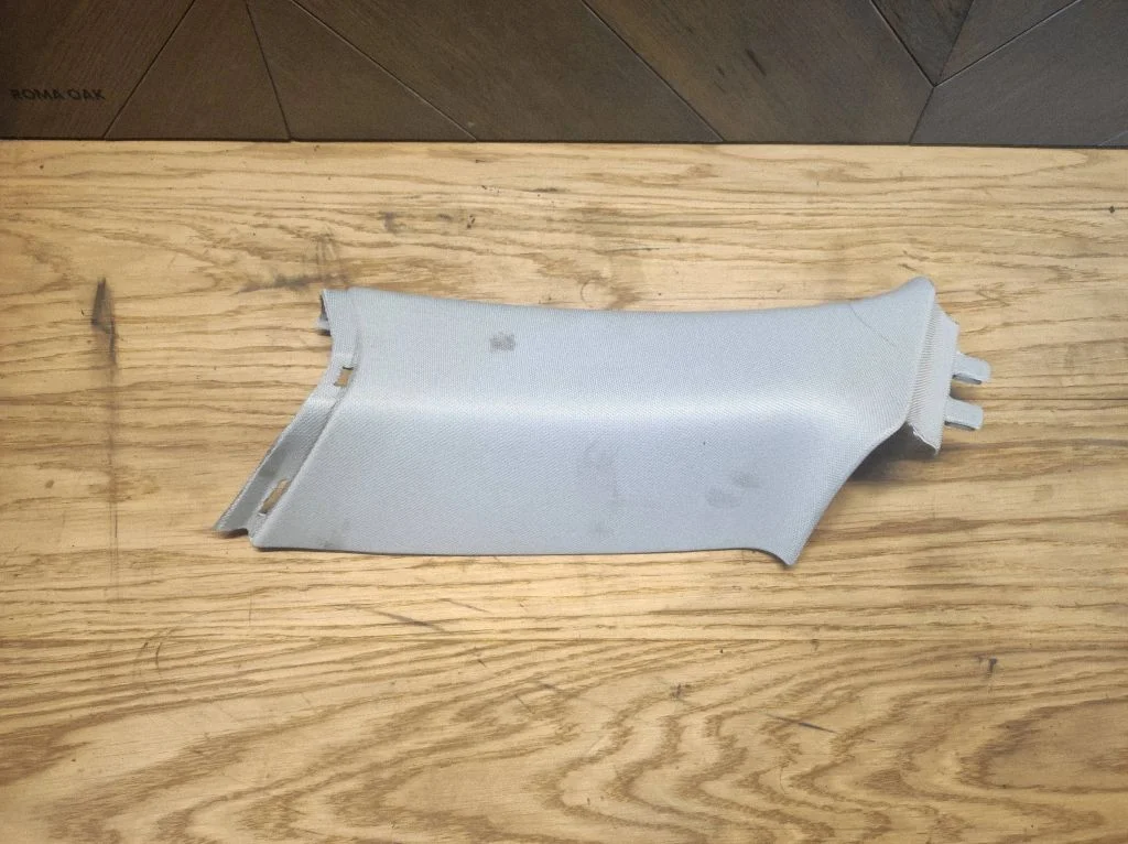 (C) pillar trim 3T9867288B