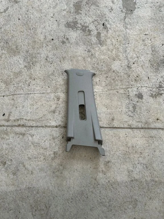 (B) pillar trim (top) 96630439