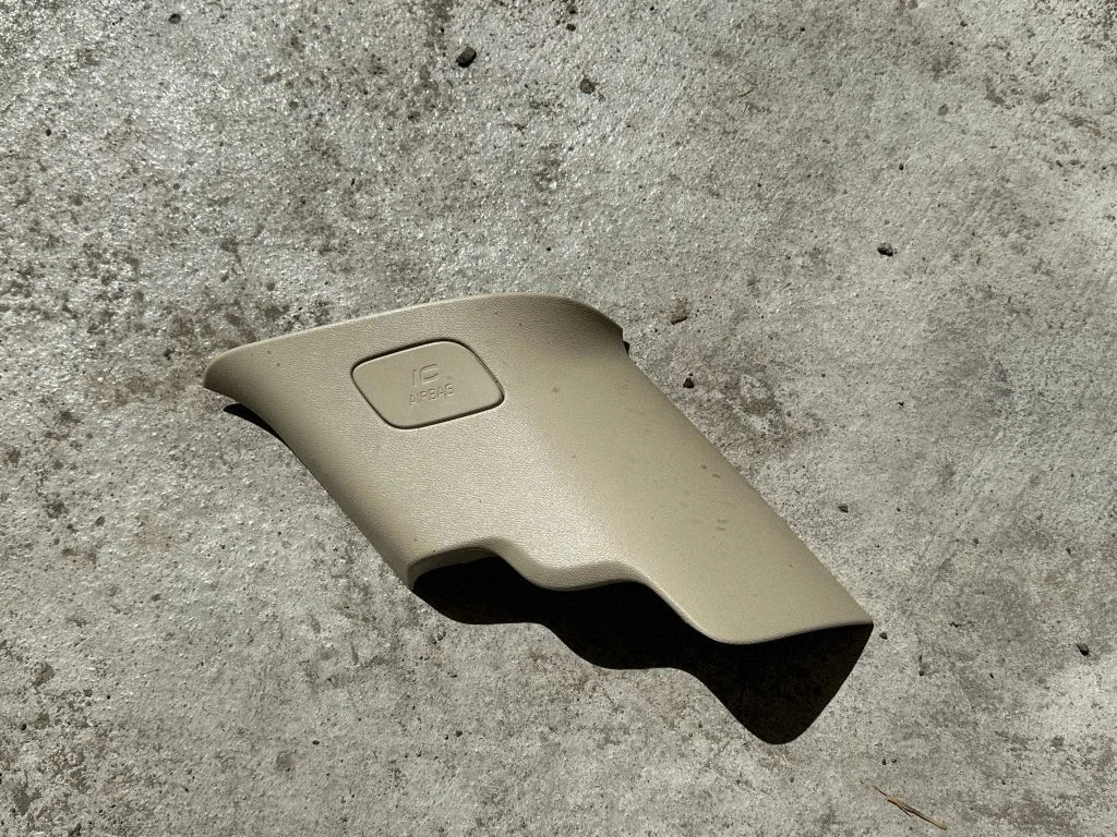 (C) pillar trim 31102006