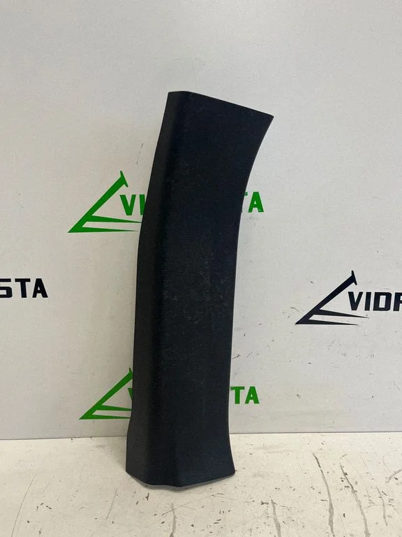 Aizmugurējā sliekšņa apdare (iekšējā) D09W68740