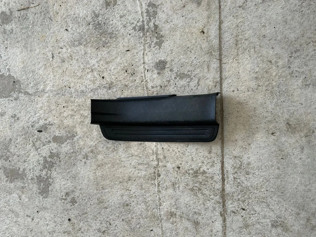 Rear sill trim cover 96630476
