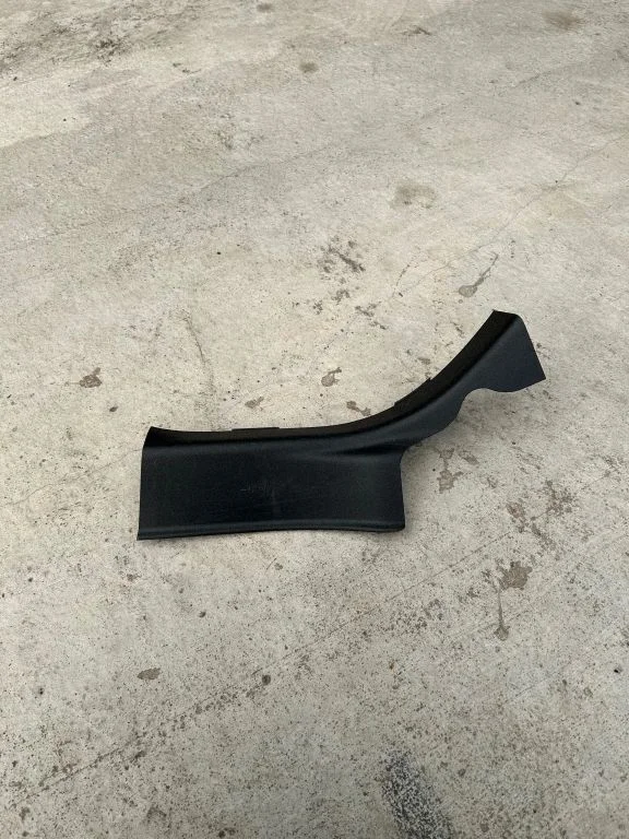 Tagalävise kate (sisemine) 84211T
