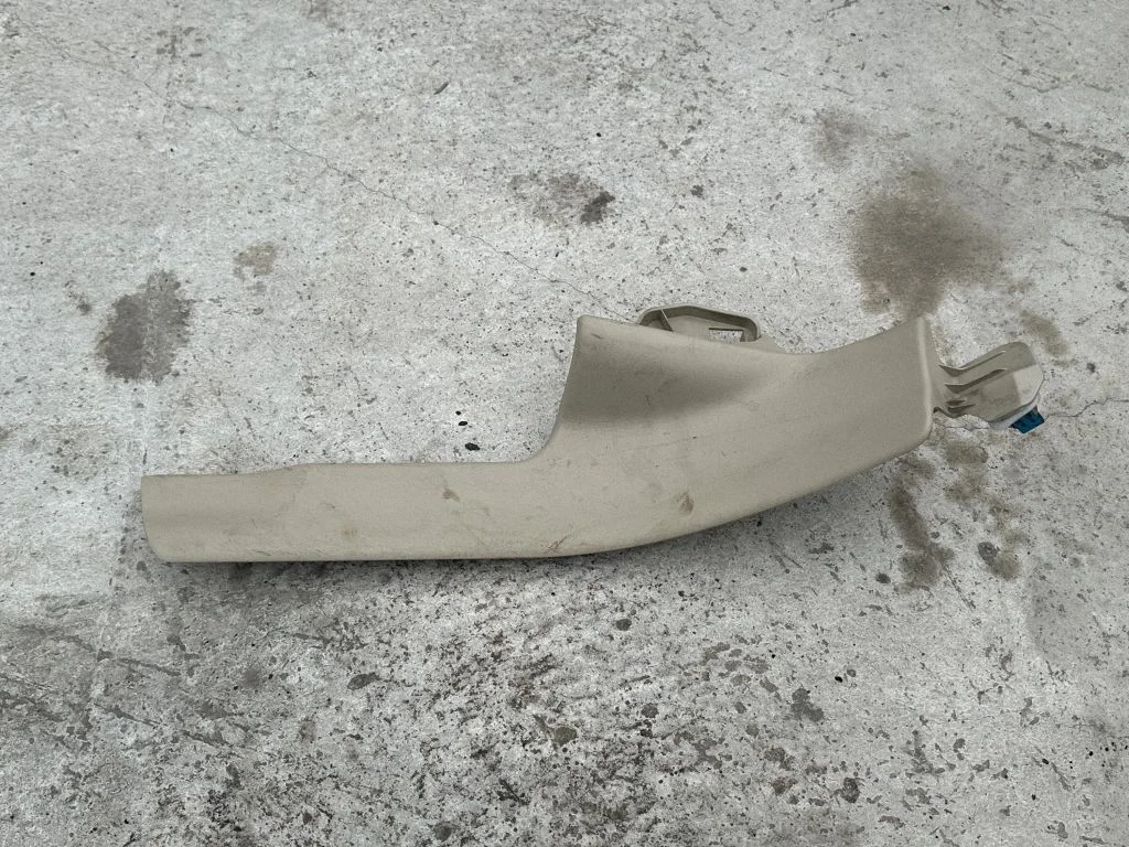Rear sill trim cover 31348250