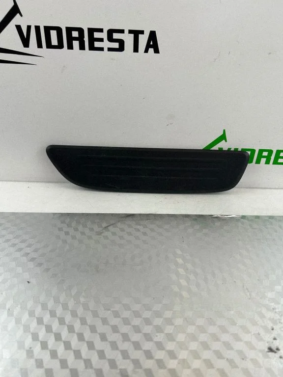 Aizmugurējā sliekšņa apdare (iekšējā) G46L687H0