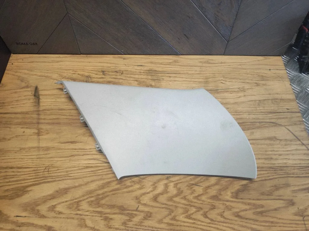 (D)pillar trim (top) 3T9867245