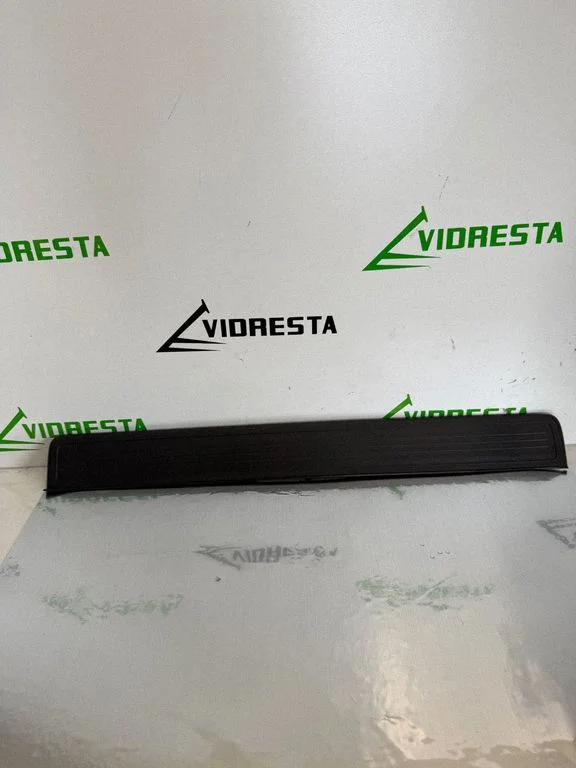 Front sill trim cover 84252SWAA012M1