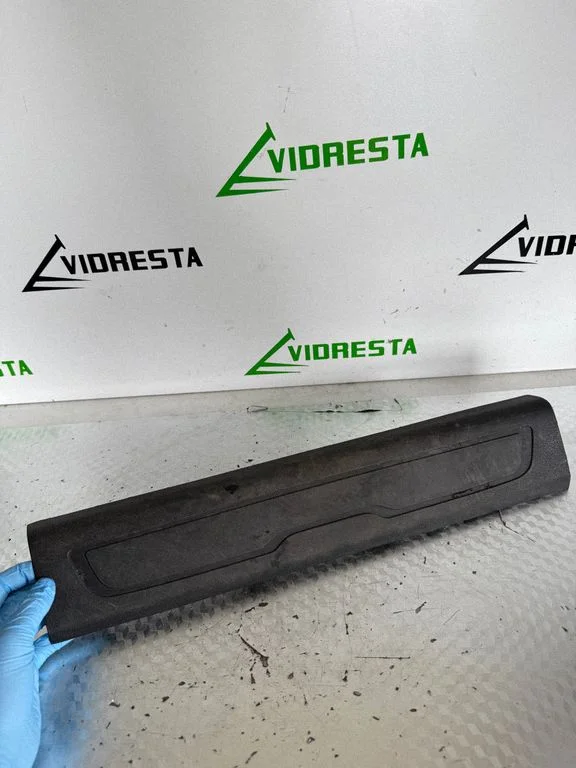 Esilävise kate (sisemine) – Citroen C4 Grand Picasso (2013-2018)