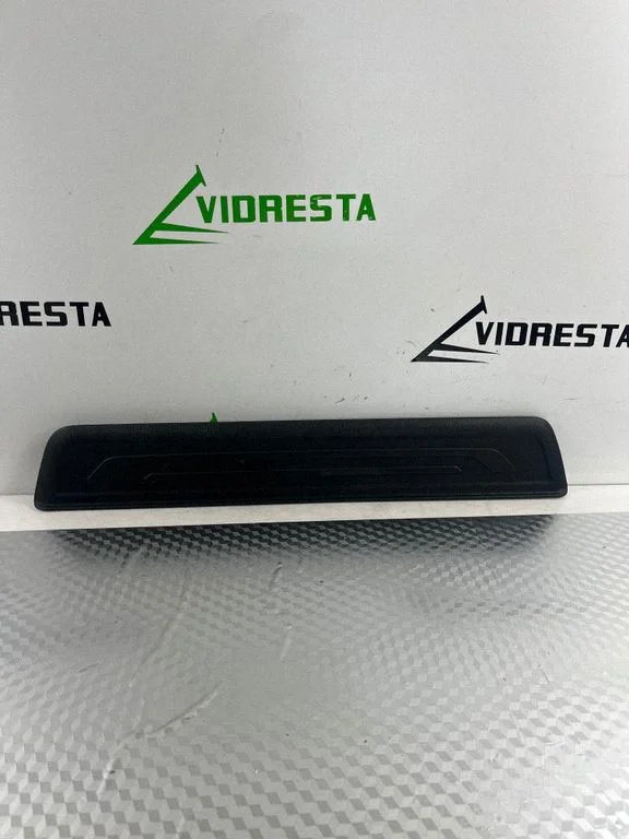 Listwa progowa przednia (wewnętrzna) 858833U010