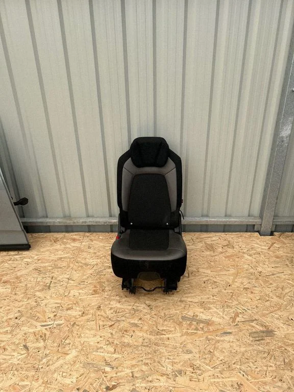 Rear seat