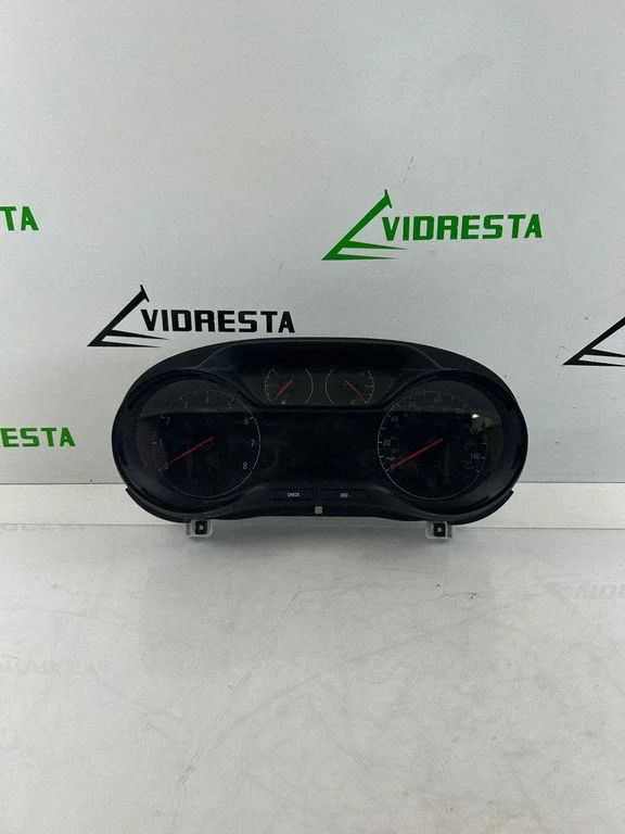 Speedometer (instrument cluster) 769167680U