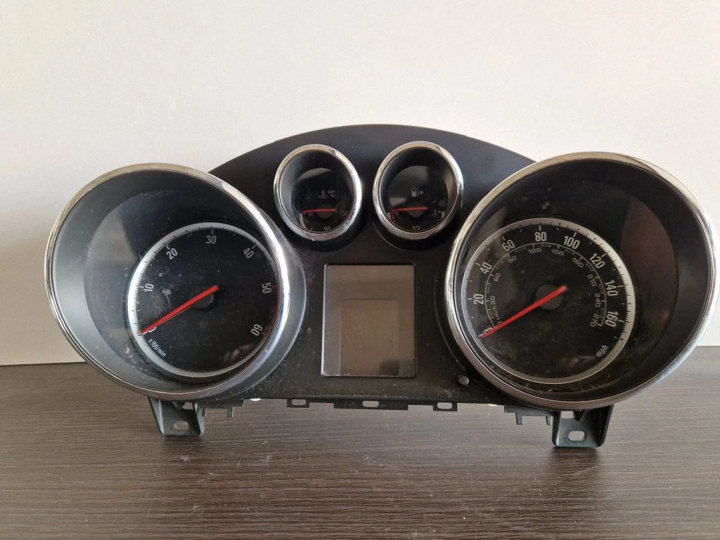 Speedometer (instrument cluster) 769166750U