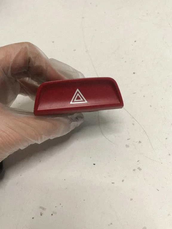Hazard light switch – KIA Sportage (2011-2016)