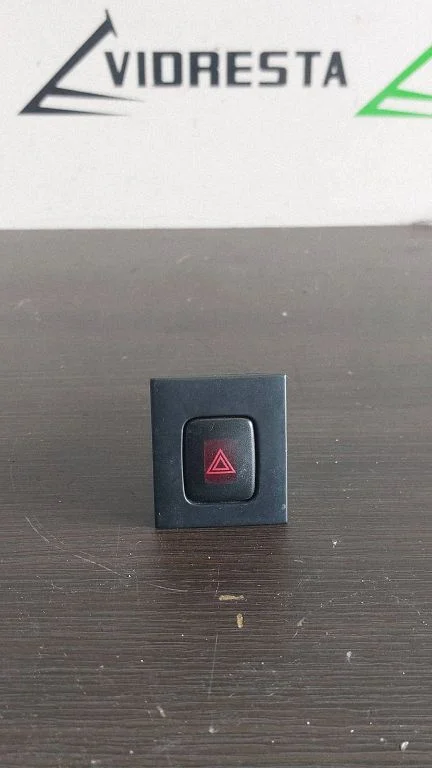 Hazard light switch 30715066
