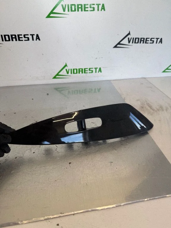 Przełącznik szyb elektrycznych 809613NE0A