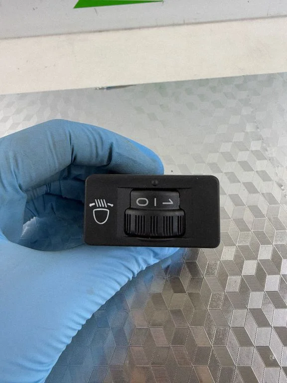 Headlight level height control switch 96384422XT