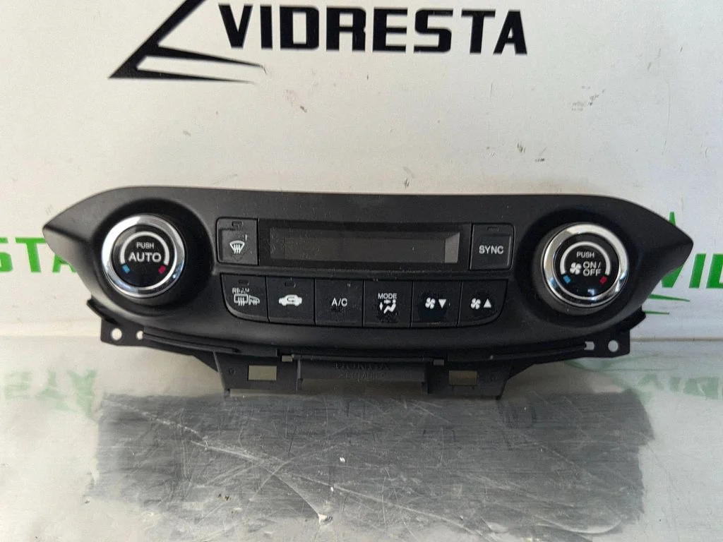 Climate control unit – Honda CR-V (2013-2016)