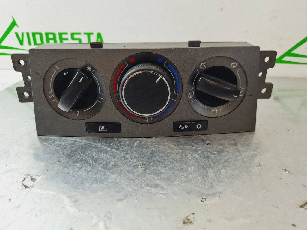 Climate control unit – Opel Antara (2006-2016)