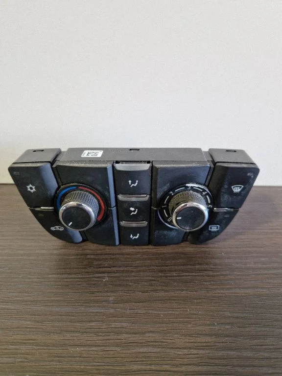 Climate control unit 28395666
