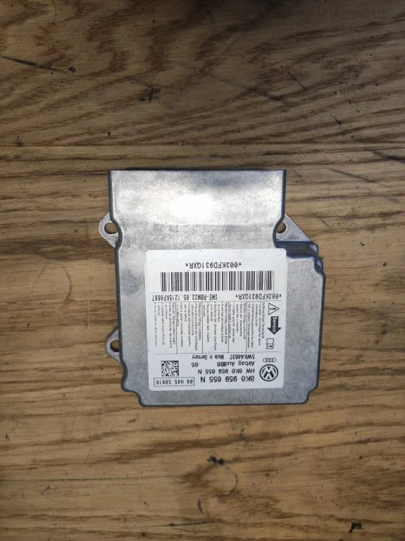 Drošības spilvenu vadības bloks 8K0959655N