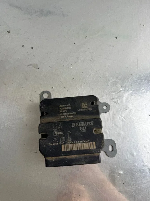 Airbag control unit/module 985106142R