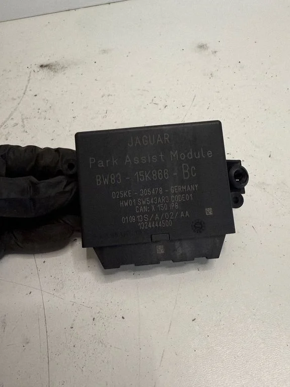 Parking PDC control unit/module – Jaguar XF X250 (2007-2015)