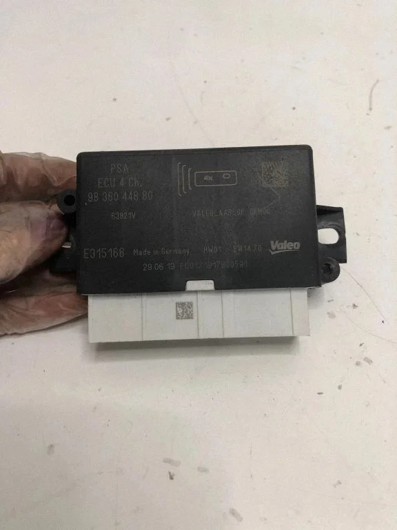 Parking PDC control unit/module 9836044880