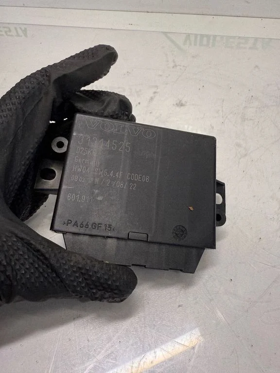 Parking PDC control unit/module – Volvo XC60 (2009-2013)