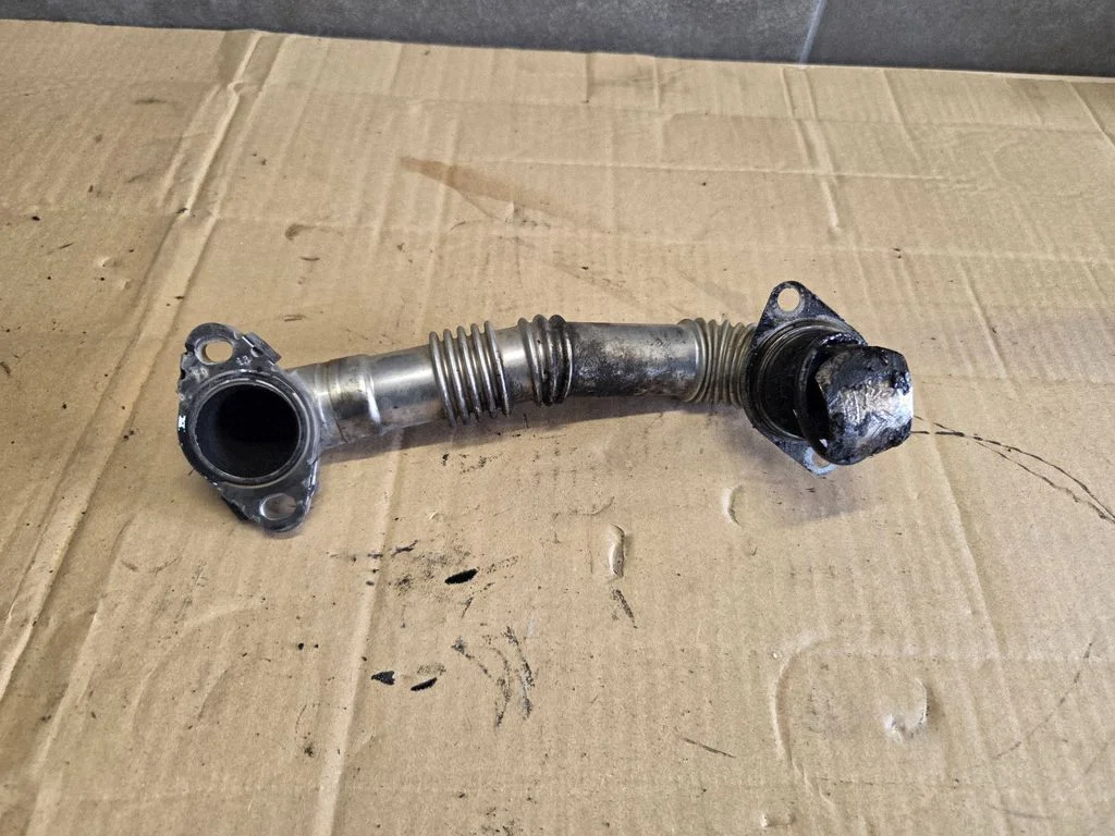 EGR valve line/pipe/hose 9803250080