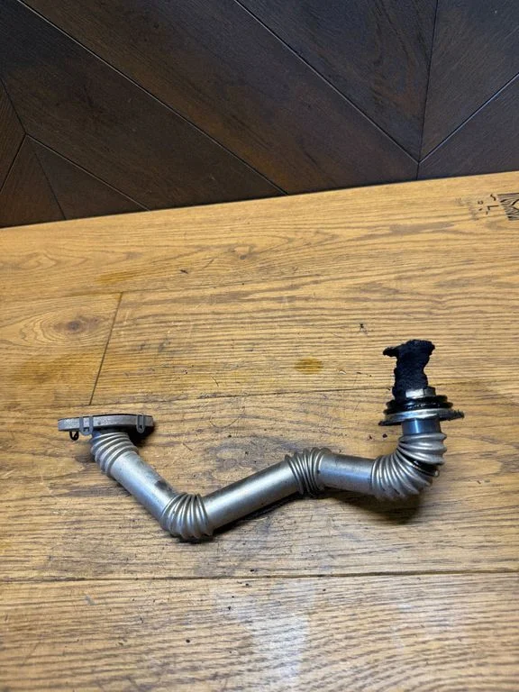 EGR valve line/pipe/hose