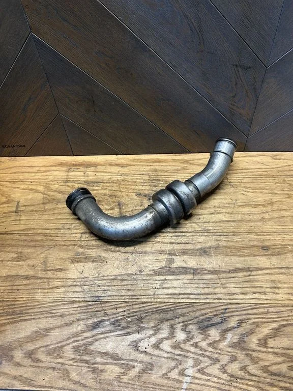 EGR valve line/pipe/hose